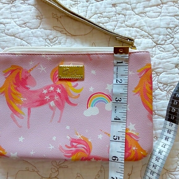Luv Betsey by betsy johnson Unicorn Wristlet purse OS - Picture 3 of 11